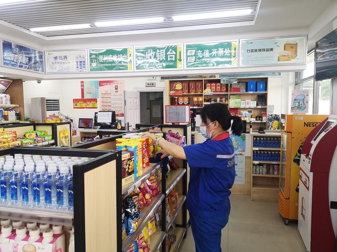 加油站便利店能买米面油,武汉石油全力保障沌口隔离区油品供应